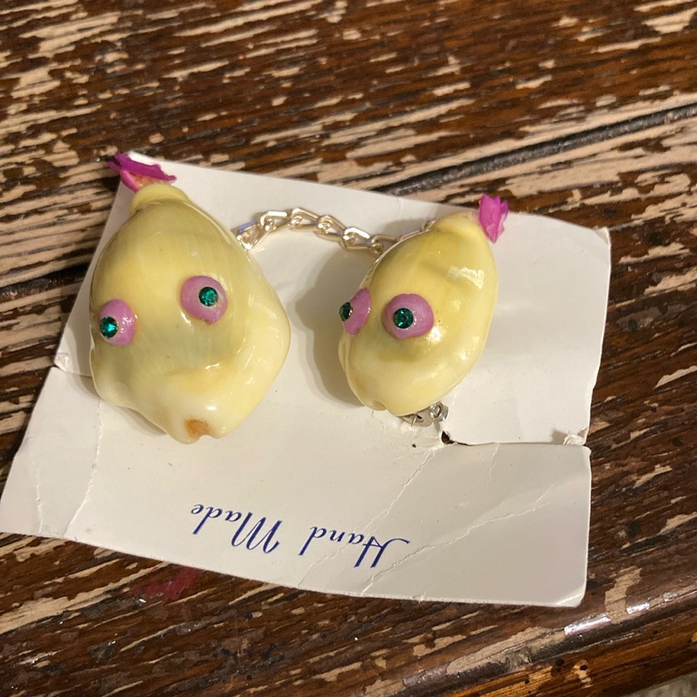 Double seashell handmade brooches
